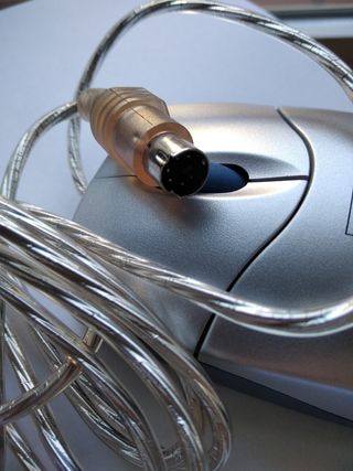 Ratón NGS Wanadoo PS2. De Bola