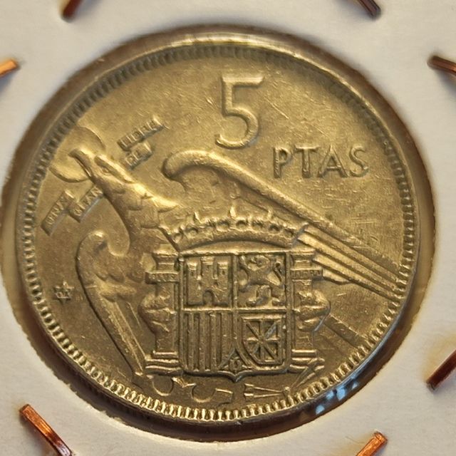 F23 Moneda 5 pesetas Franco 1957 62 MBC
