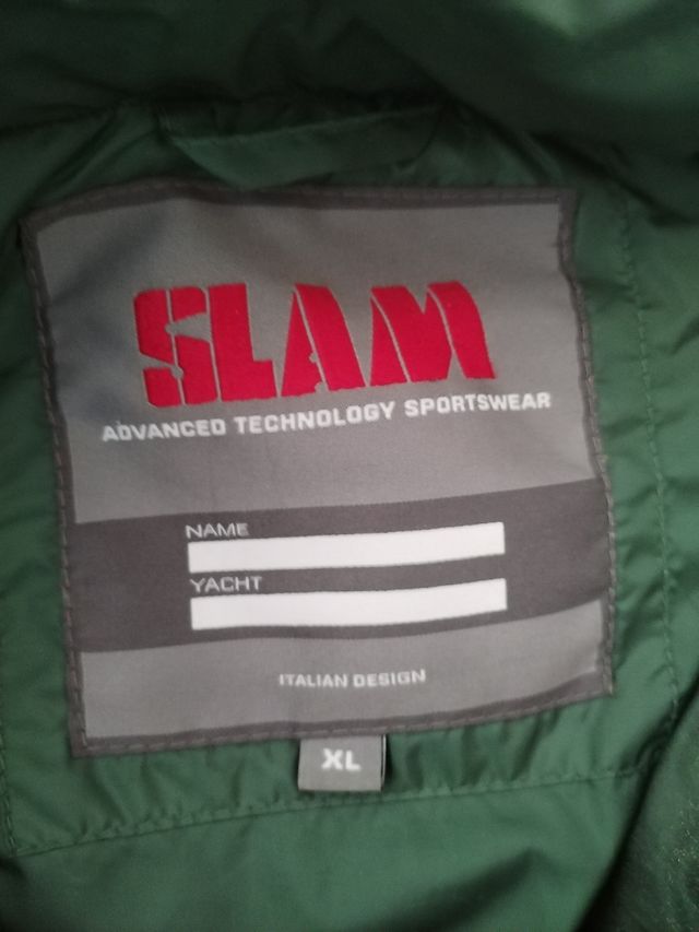 Anorak verde en muy buen estado