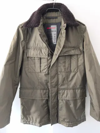 Chaqueta PRADA como nuevo