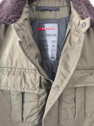 Chaqueta PRADA como nuevo