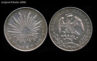 Réplica 8 Reales mexicanos de 1894.