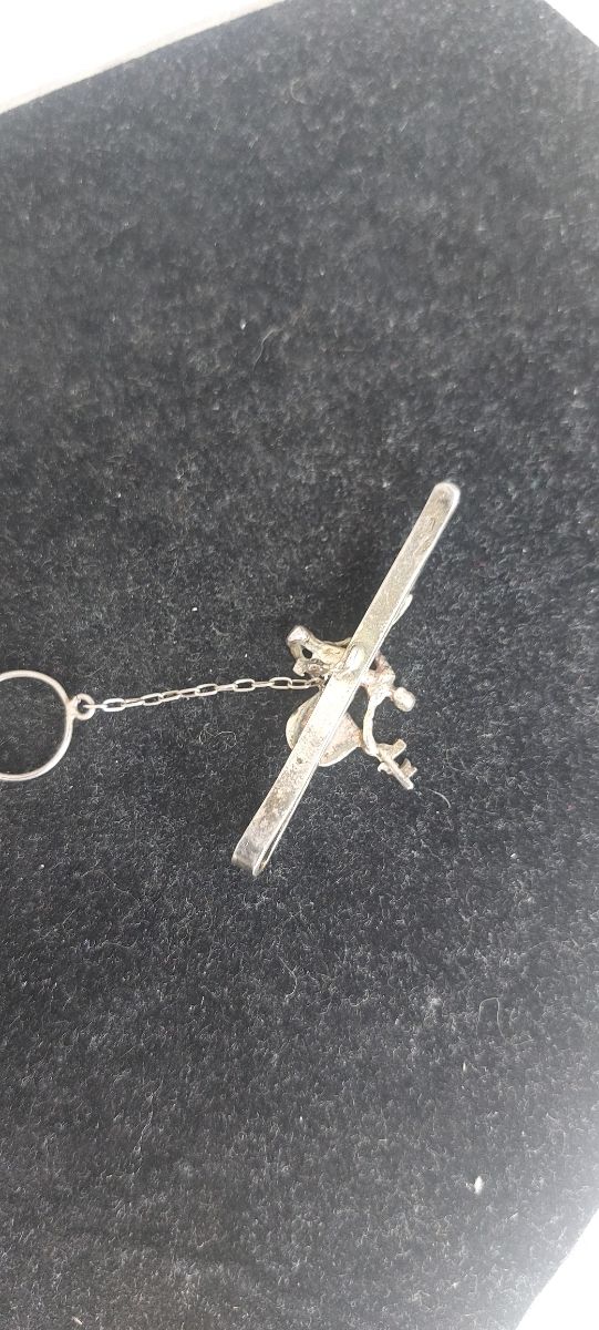 Pisacorbata antiguo. Figura Giraldillo