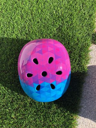 Patines niña de 4 ruedas y casco sin estrenar 