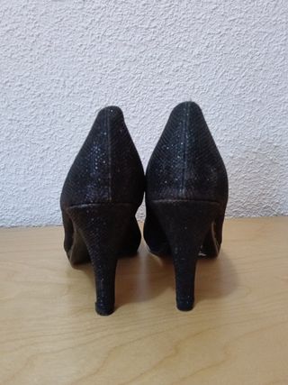 Zapatos mujer tacón fiesta lentejuelas negros.N°38