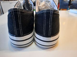 Zapatillas negra tipo converse talla 40