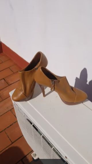 TACONES CAMEL