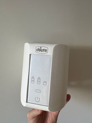CHICCO: Calienta biberones y potitos. Casa y coche