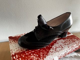 Zapatos mujer cuero y ante indumentaria tradiciona