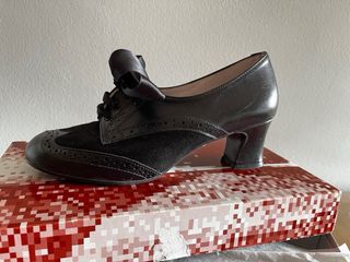 Zapatos mujer cuero y ante indumentaria tradiciona