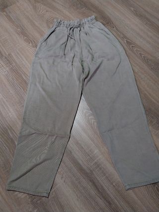 Pantalón Zara