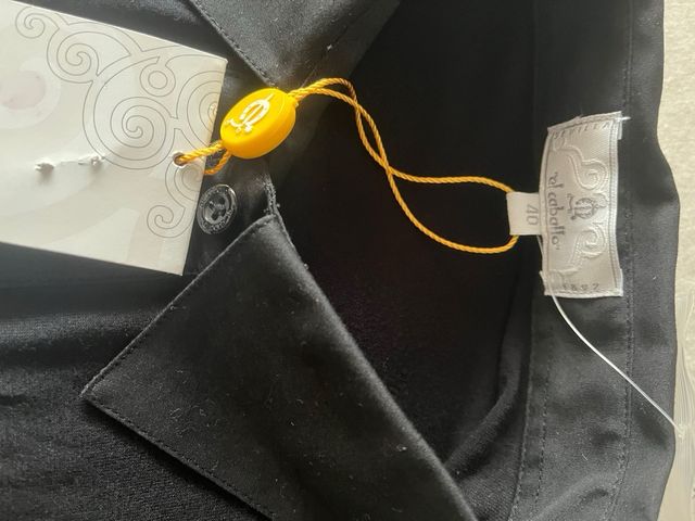 Camiseta negra el caballo