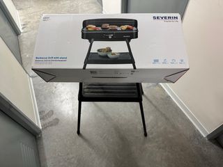 Barbacoa grill con soporte