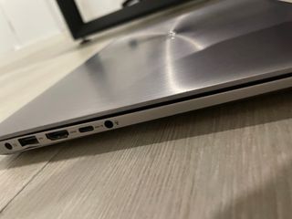 Asus Zenbook UX310U