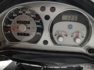 Piaggio Beverly 400cc