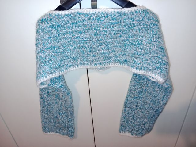 Maglioncino fatto a mano