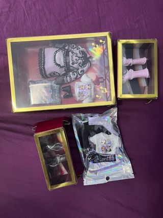 Lote rainbow high LEER
