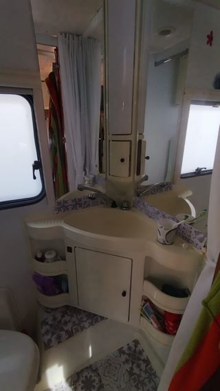 Caravana Àdria Adora 5,63 PU