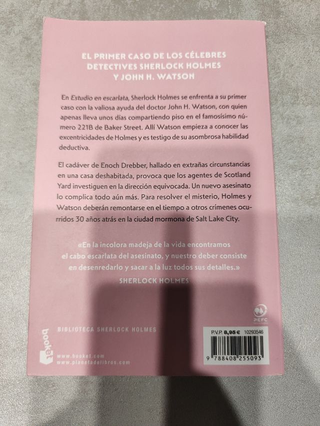 Estudio en escarlata