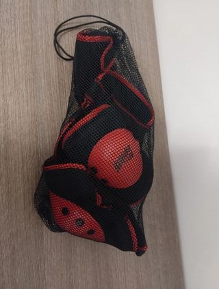 Protezioni sport ginocchia/gomiti/mani