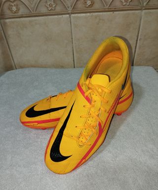 BOTAS NIKE PHANTOM 