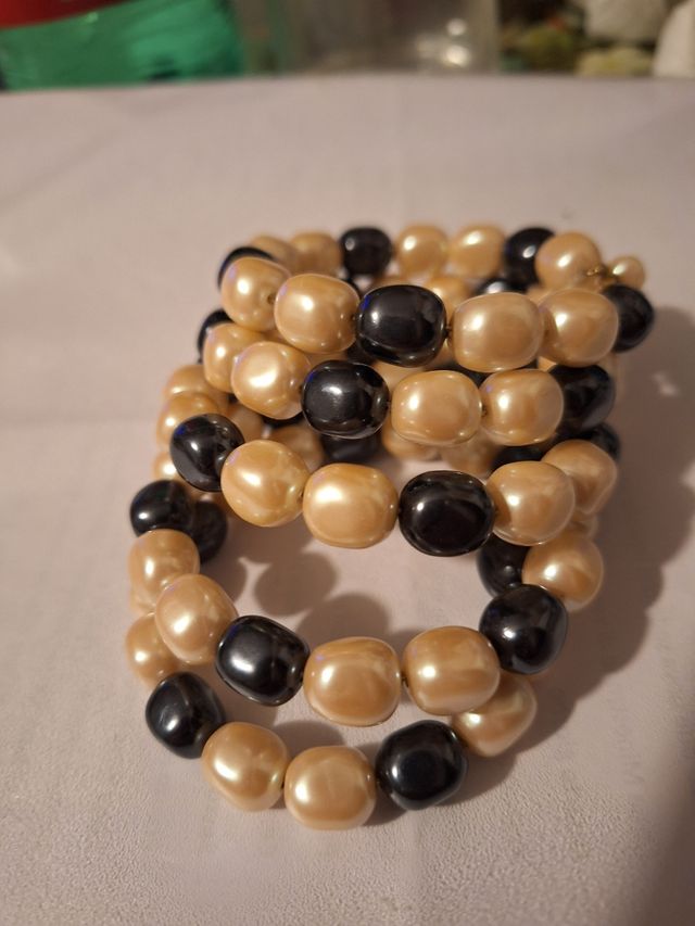 Bracciale con perle a spirale