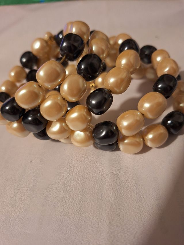 Bracciale con perle a spirale