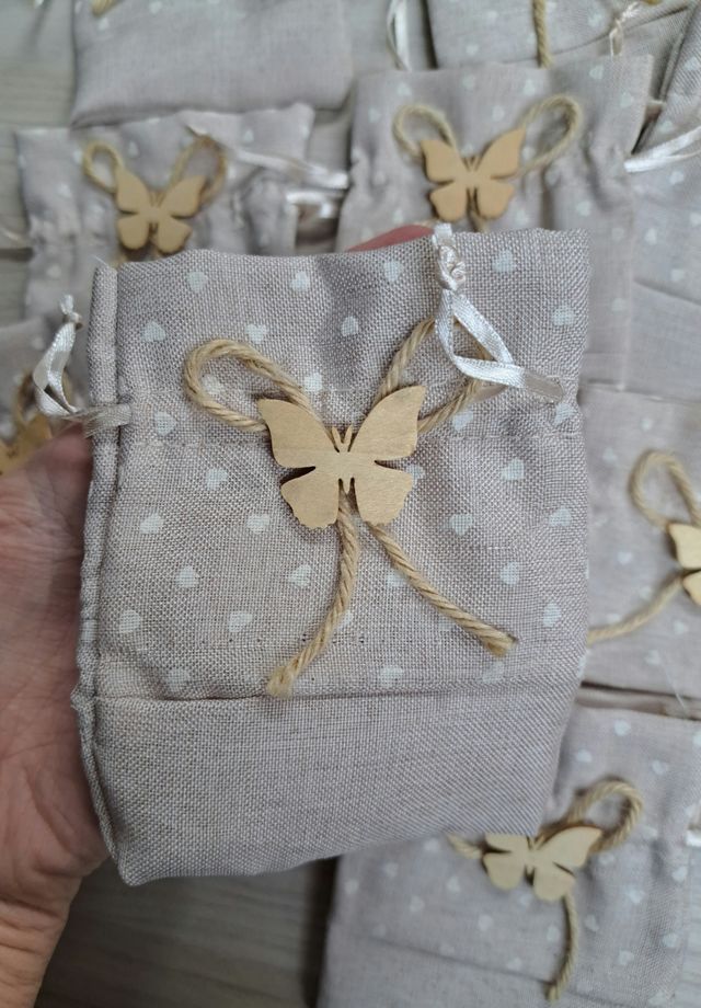 10 sacchetti in tessuto con farfallina