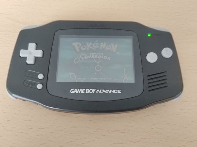 ⚫ GameBoy Advance negra