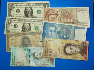 Lote 7 Billetes Extranjeros, del mundo.