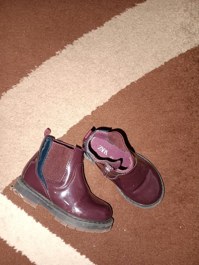 Bebes bambas,zapatos,y zapatillas.