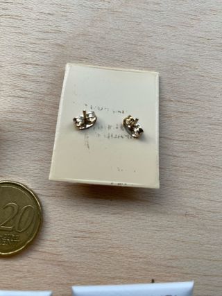 Pendientes de tuerca vintage