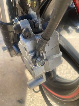 Pinza de freno delantero Hyosung Comet
