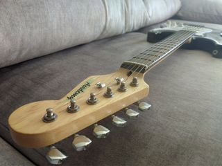 Guitarra ST300-BLK - Type Strat vintage - Black