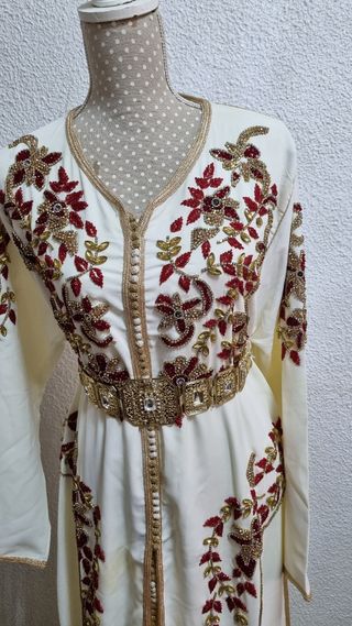 Tekchita/vestido de fiesta marroquí