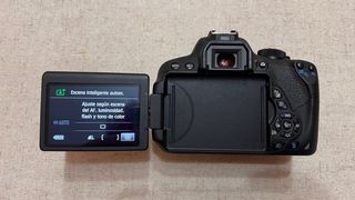 Kit Canon EOS 700D / 18-55