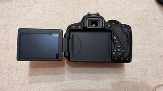 Kit Canon EOS 700D / 18-55