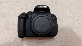 Kit Canon EOS 700D / 18-55