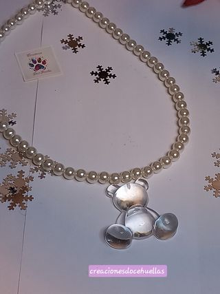 Collar de perlas oso grande