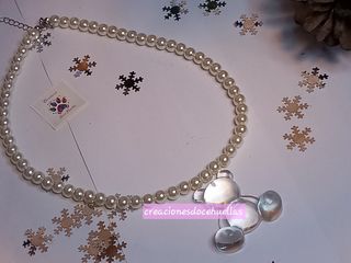 Collar de perlas oso grande