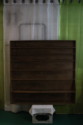 Espositore in legno