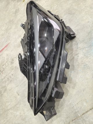 Faros delanteros seat cupra leon 