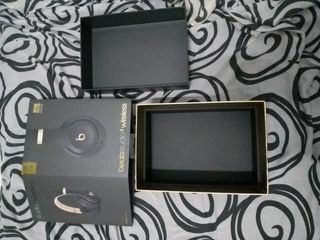 Caja vacía beats studio3 wireless