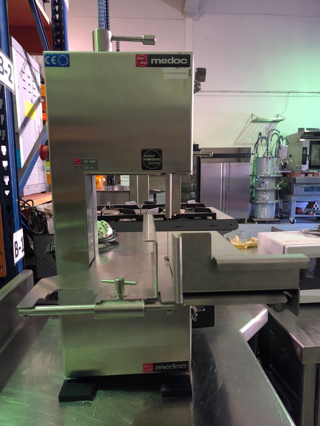 Sierra cortadora de hueso y carne