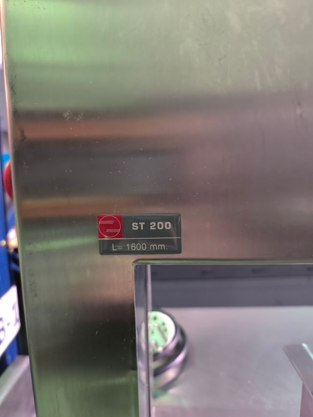 Sierra cortadora de hueso y carne