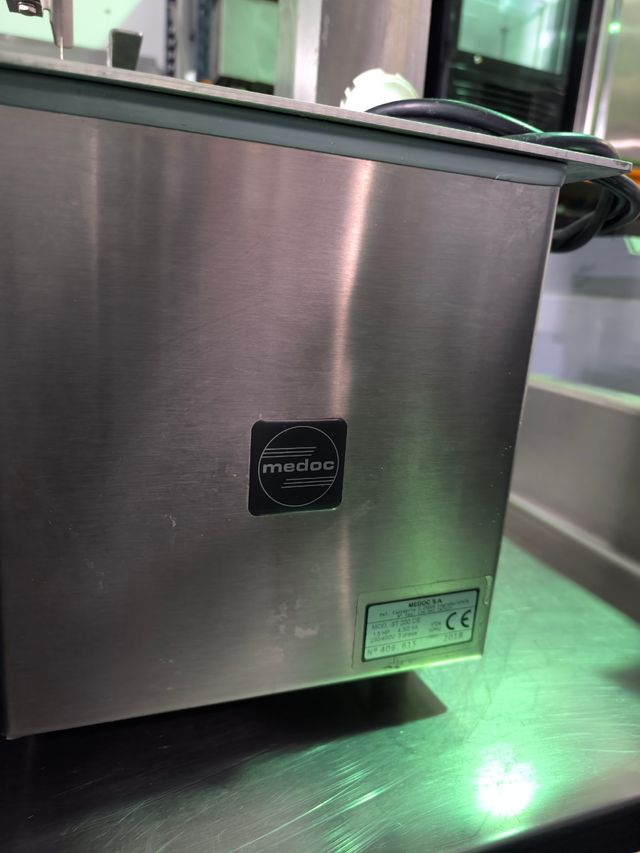 Sierra cortadora de hueso y carne