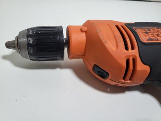 Taladro beh710 black and decker