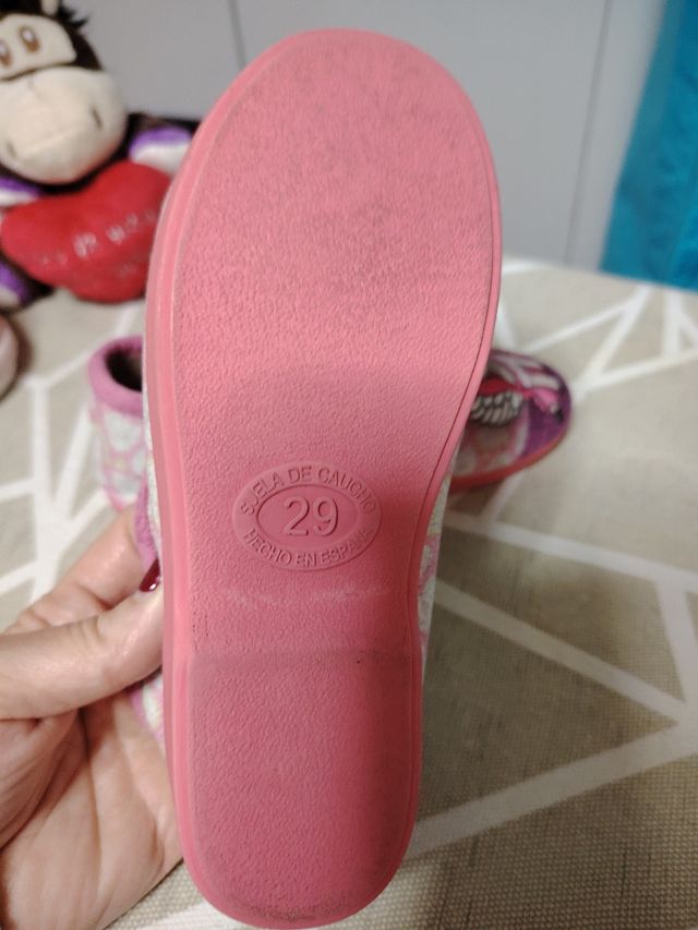 Zapatillas de casa de unicornio..n.29