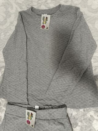 Falda y jersey