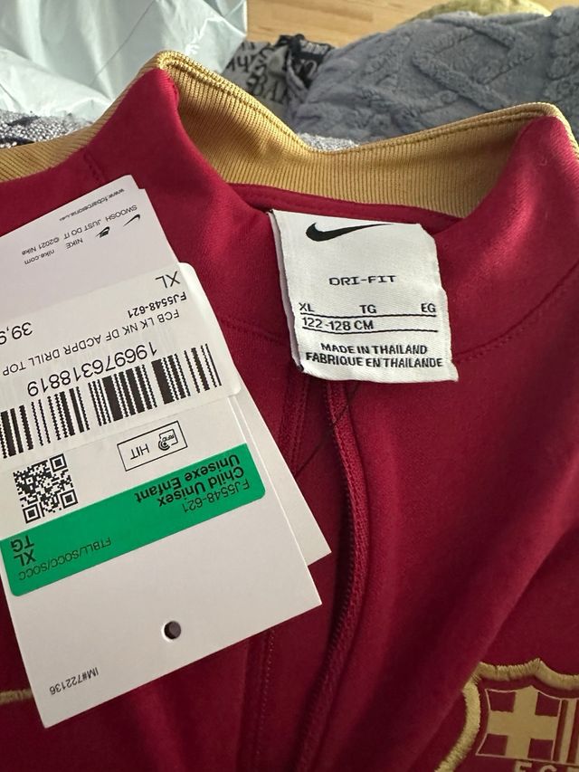 Sudadera oficial FCB con cremallera talla 7-8 año